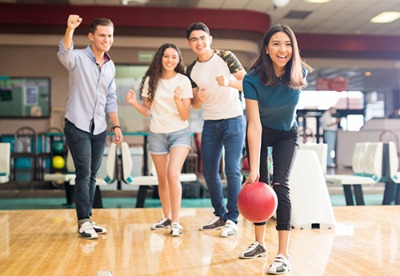 Friends bowling